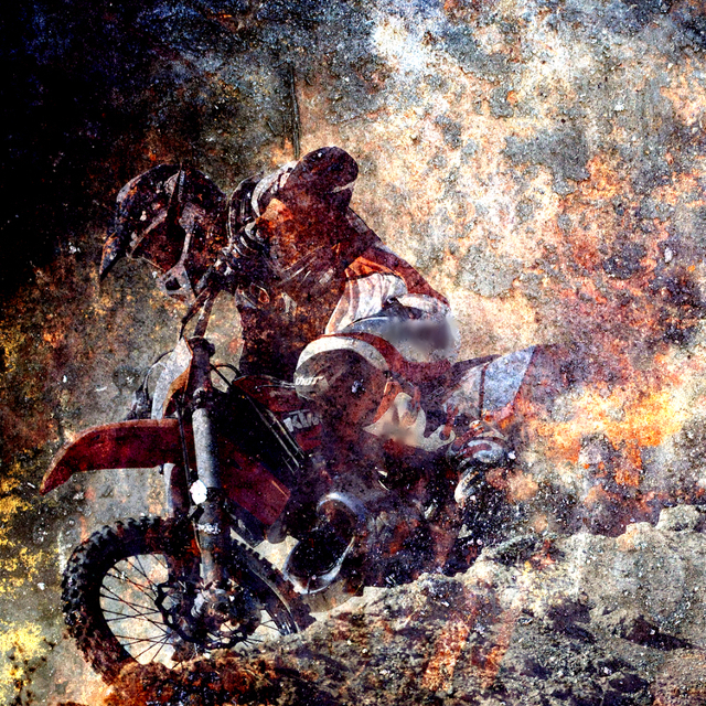 Motorbiker 640x640